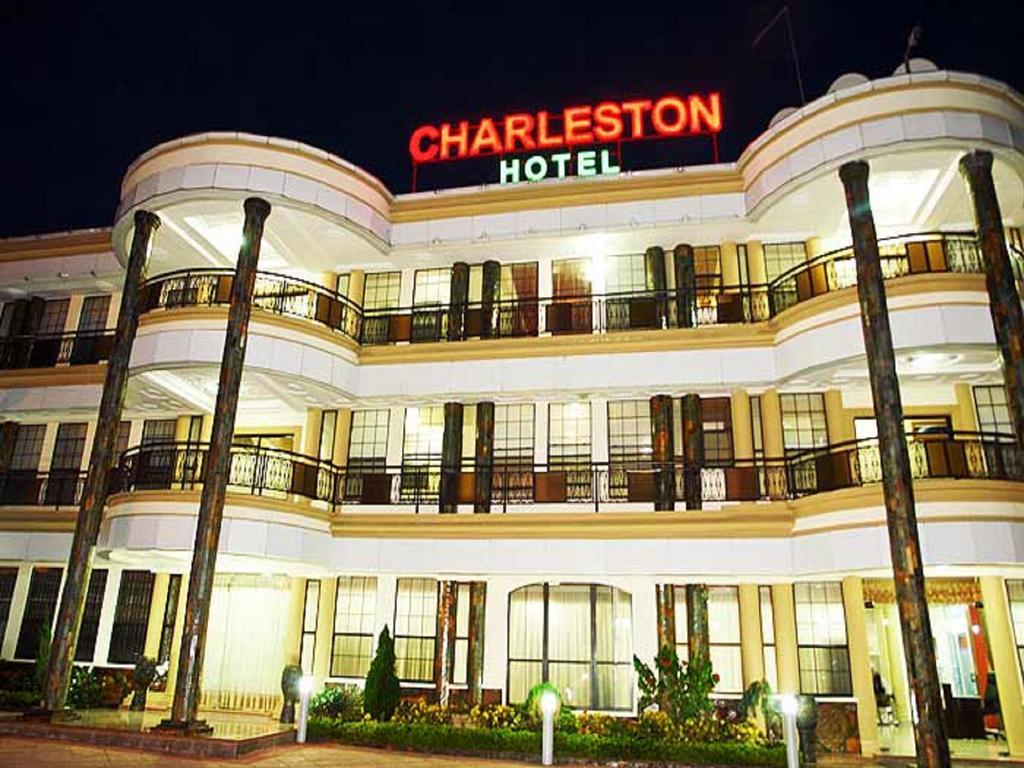 Charleston Hotel Аккра Экстерьер фото